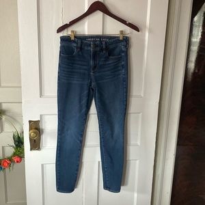 American Eagle Hi-Rise Jegging size 6
